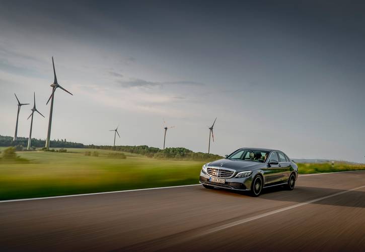 Mercedes-Benz C W205 facelift 2018 sedán