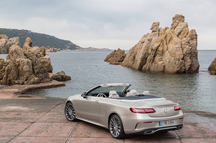 Mercedes-Benz E A238 2019 kabriolet