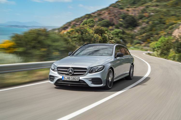 Mercedes-Benz E S213 2017 familiar