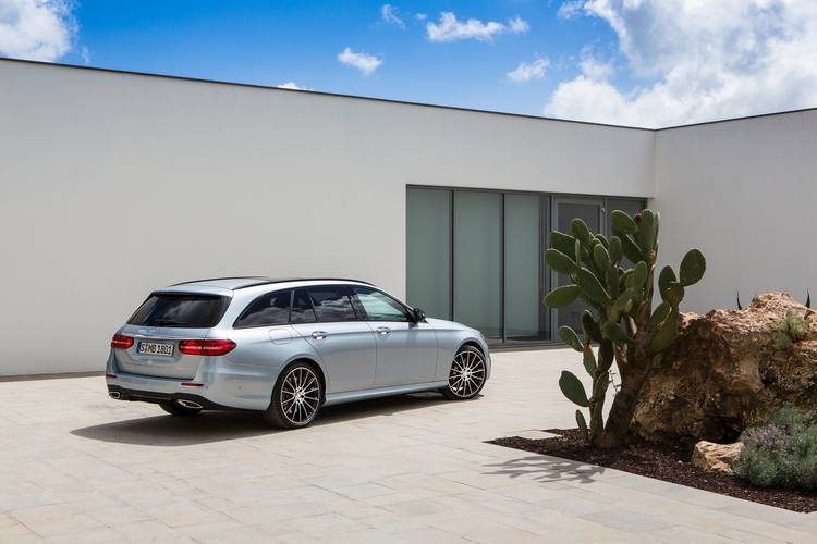 Mercedes-Benz E S213 2016 station wagon