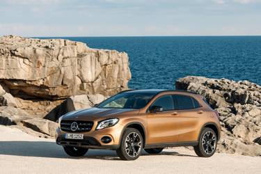 Mercedes-Benz GLA X156 2017