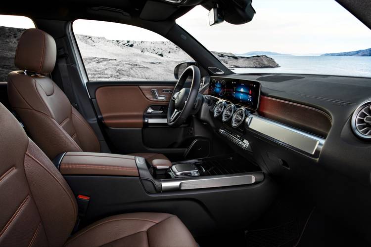 Mercedes-Benz GLB X247 2020 přední sedadla