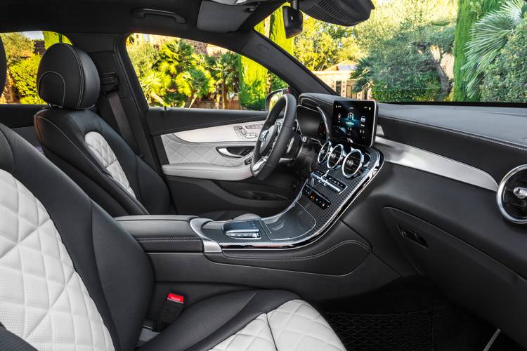 Mercedes-Benz GLC X253 facelift 2020 assentos dianteiros