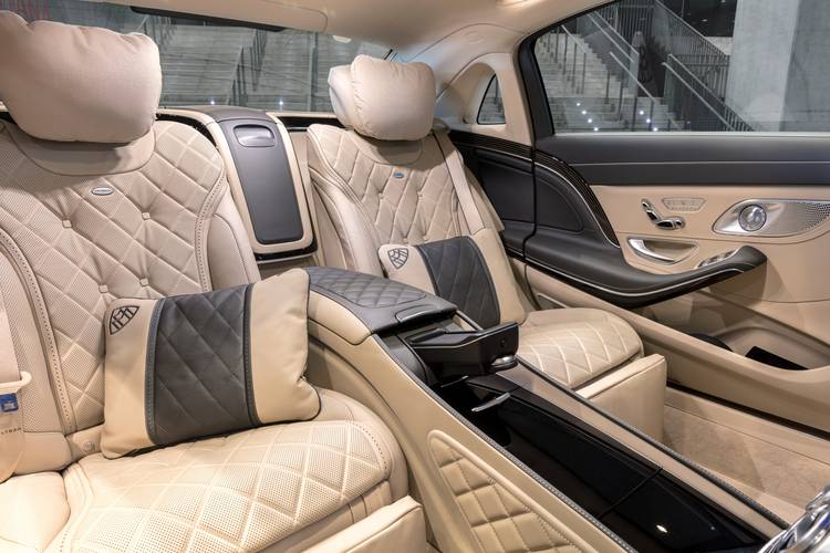 Banquette arrière de la Mercedes-Maybach S V222 facelift 2018