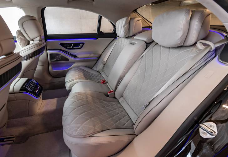 Mercedes-Benz S W223 2021 asientos traseros
