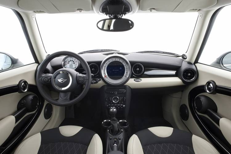 MINI Cooper S Clubman 2010 facelift intérieur