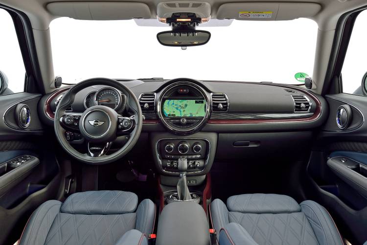 Interno di una MINI Cooper S Clubman F54 2015