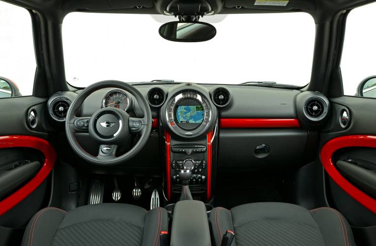 MINI Paceman John Cooper Works R61 facelift 2014 interiér