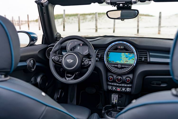 Coffre de la MINI Cooper F57 facelift 2018