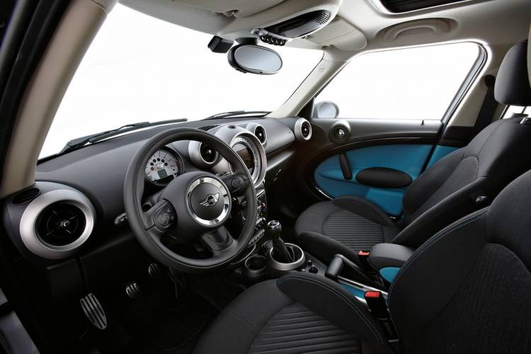 MINI Countryman R60 2010 interiér