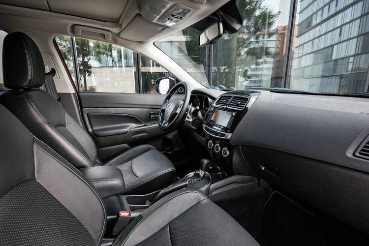 Mitsubishi ASX GA facelift 2017 interior