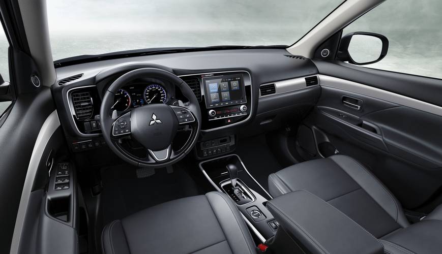 Mitsubishi Outlander ZJ facelift 2018 interiér