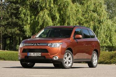 Outlander ZJ 2012