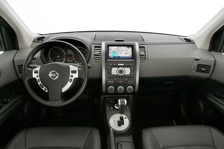 Interno di una Nissan X-Trail T31 2007