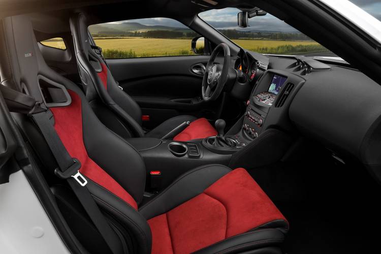 nissan-370z Z34-nismo-facelift-2014 front seats