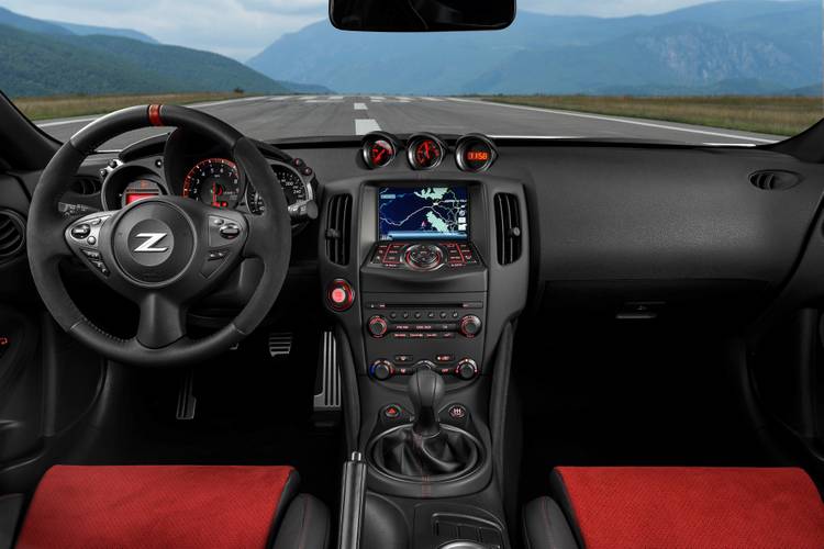 nissan-370z Z34-nismo-facelift-2014 interior