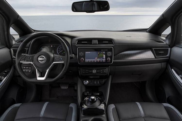 Nissan Leaf ZE1 2018 interior