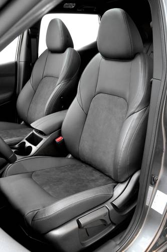 Nissan Qashqai J11 facelift 2018 přední sedadla