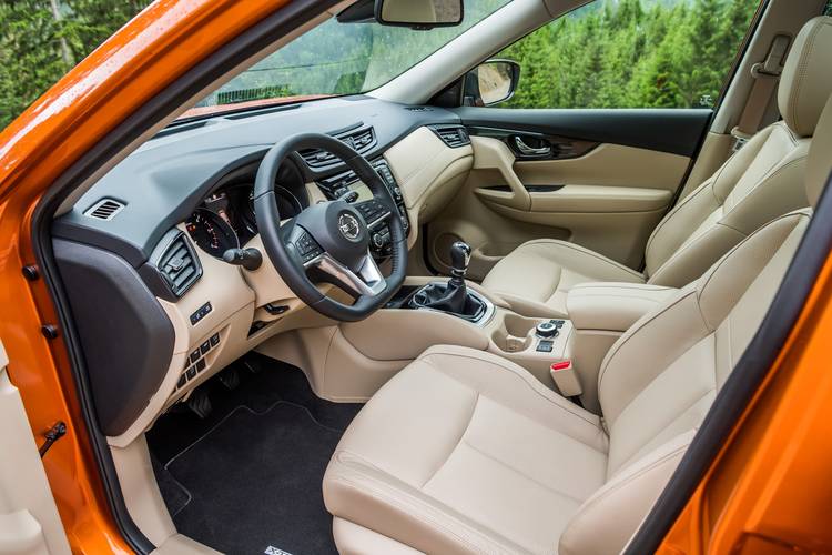 Nissan X-Trail T32 facelift 2018 assentos dianteiros