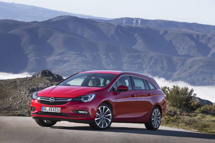 Opel Astra K B16 Sports Tourer 2015 familiar