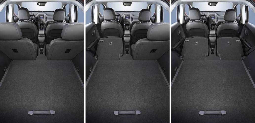 Opel Ampera 2012 rear folding seats