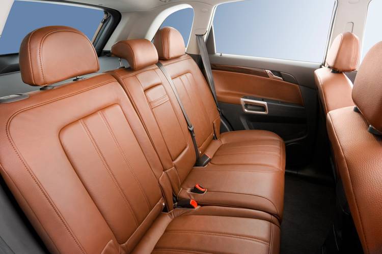 Opel Antara L07 facelift 2011 rear seats