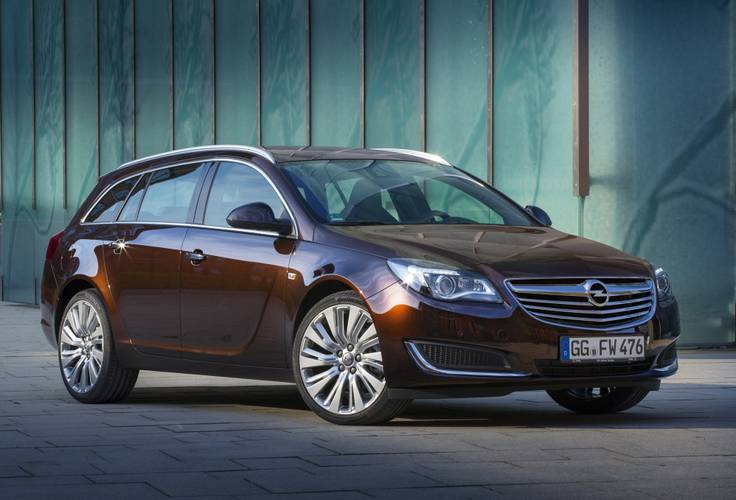 Opel Insignia Sports Tourer G09 facelift 2014 kombi