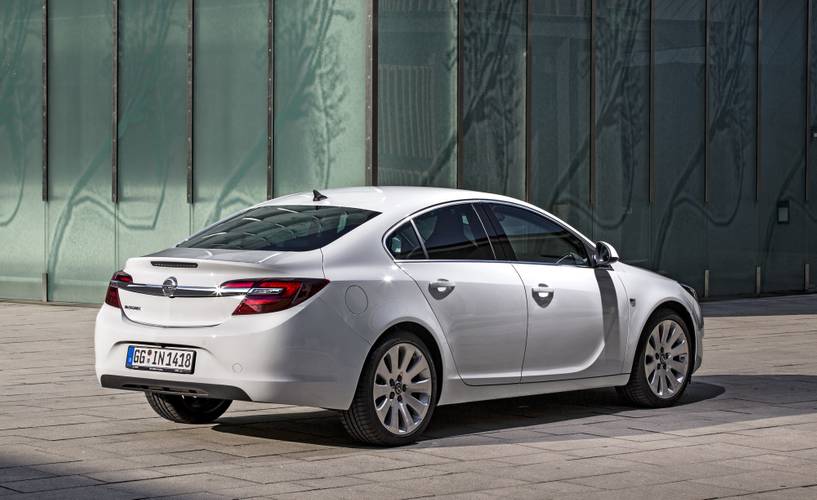Opel Insignia G09 facelift 2014 sedán