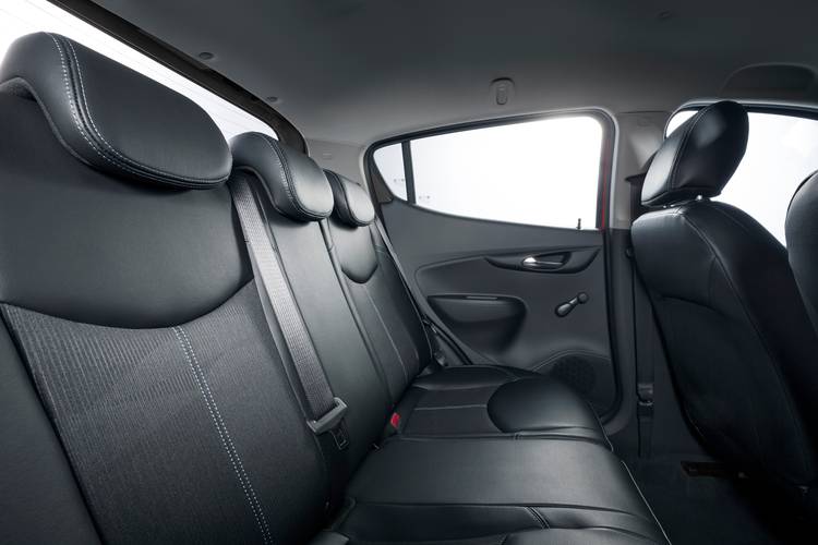 Opel Karl 2015 rear seats