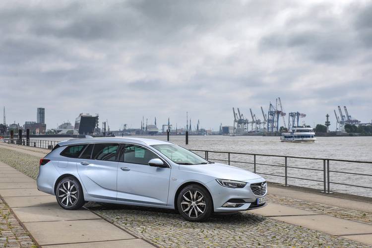 Opel Insignia Sports Tourer Z18 2017 wagon