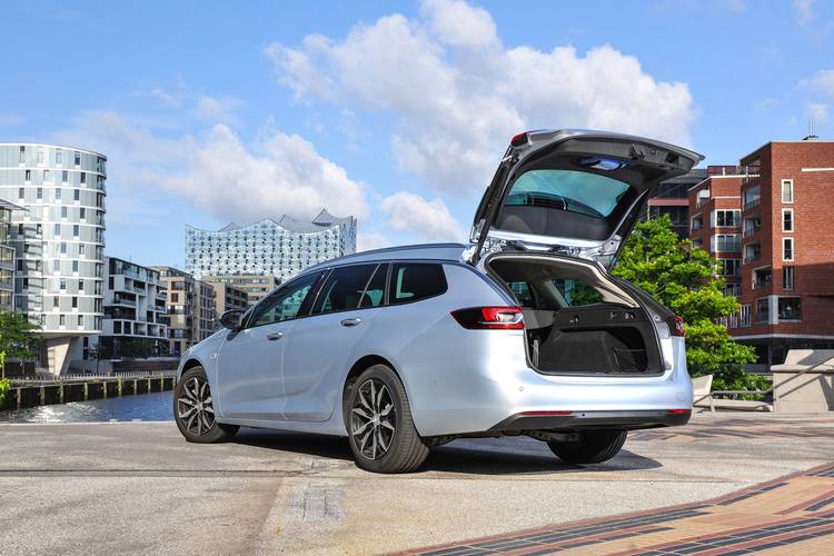 Opel Insignia Sports Tourer Z18 2020 station wagon