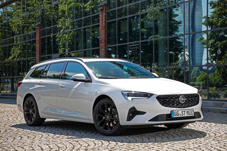 Opel Insignia Z18 Sports Tourer facelift 2020 familiar