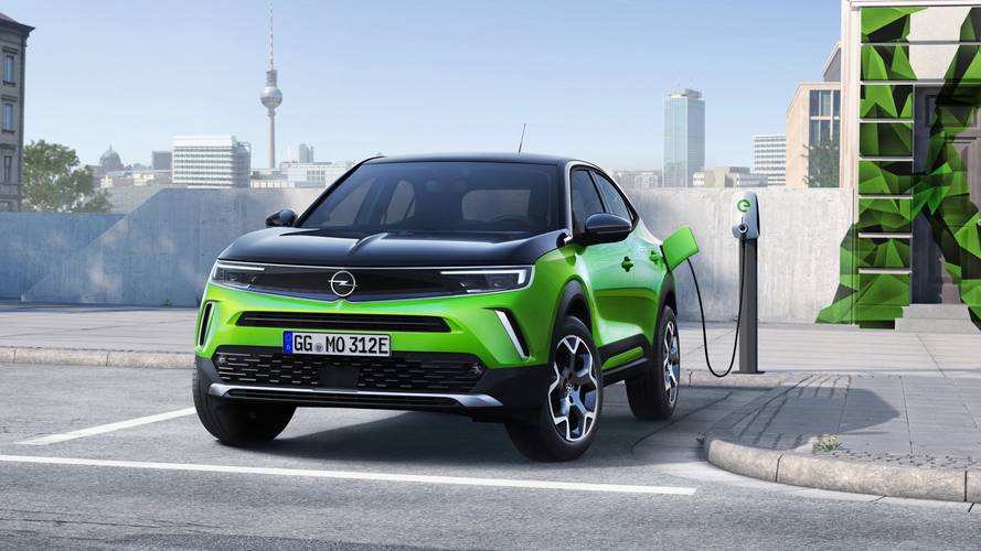 Opel Mokka-e 2021 charging