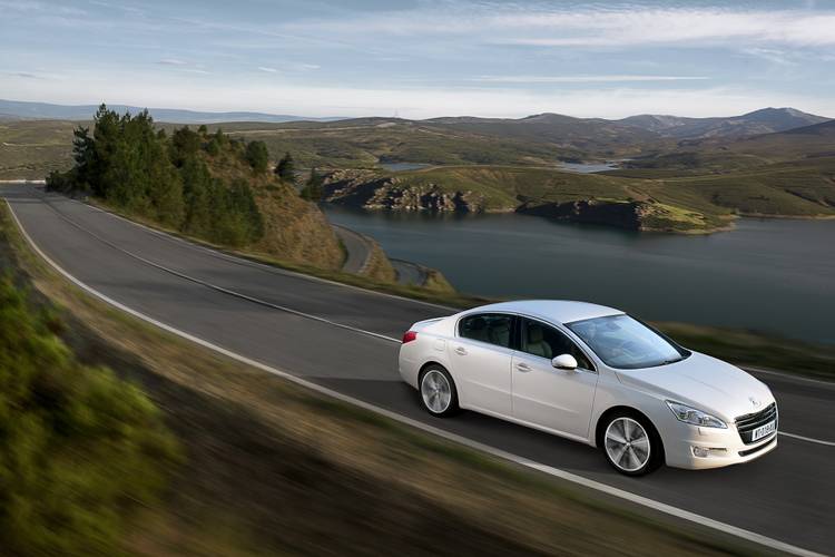 Peugeot 508 2011 sedan