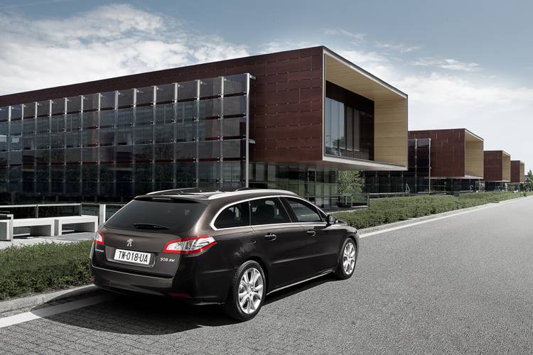 Peugeot 508 SW 2012 familiar