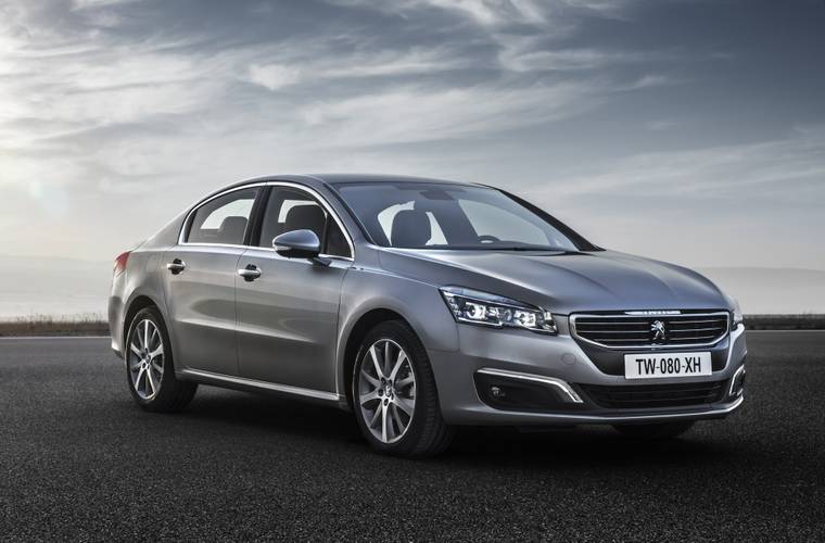 Peugeot 508 facelift 2015 limousine