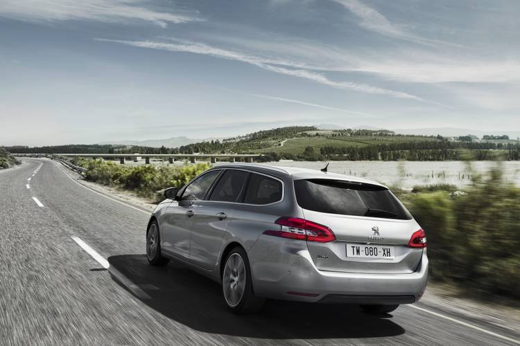 Peugeot 308 T9 SW facelift 2020 familiar