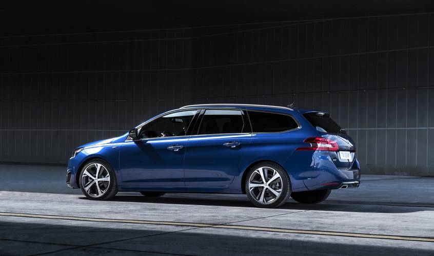 Peugeot 308 GT T9 SW facelift 2018 station wagon