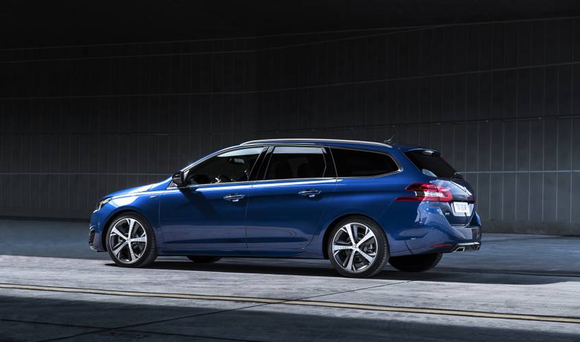 Peugeot 308 GT T9 SW facelift 2018 station wagon