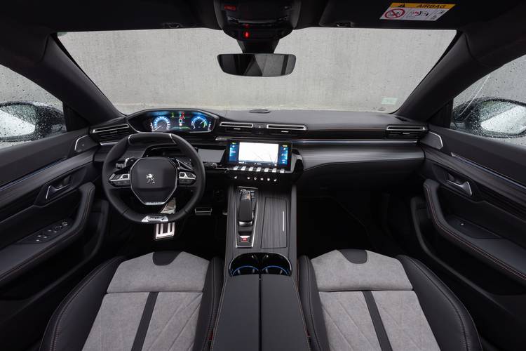 Peugeot 508 2019 interior