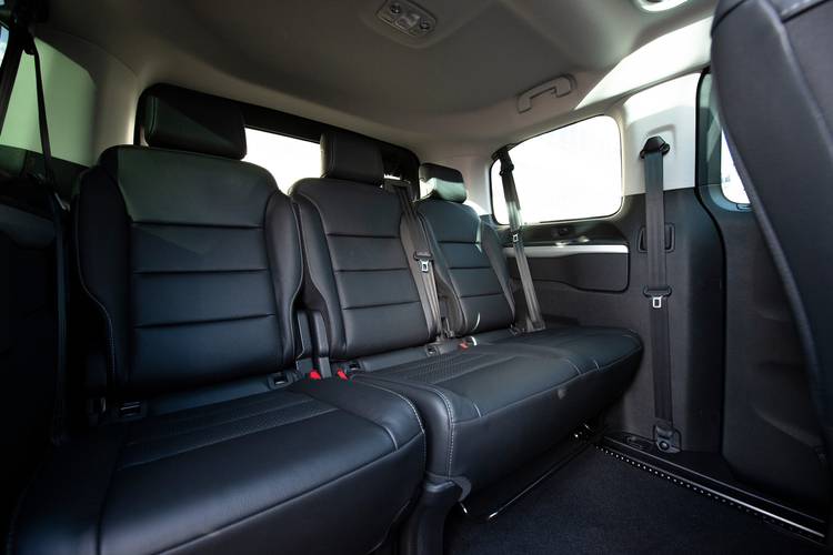 Peugeot Traveller 2017 rear seats