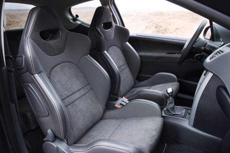 Peugeot 207 2007 RC front seats