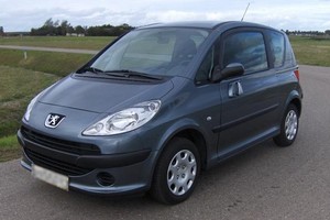 Peugeot 1007 KM 2005