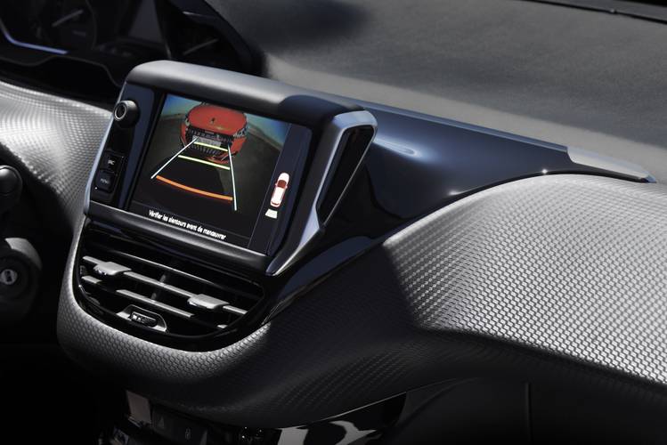 Peugeot 208 A9 facelift 2016 Infotainment