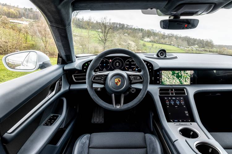 Porsche Taycan Cross Turismo 2021 interior