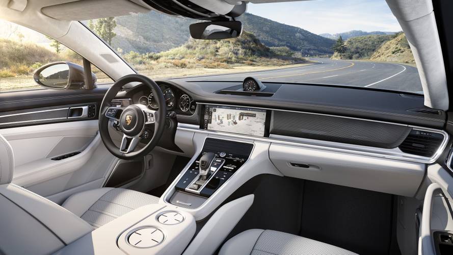 Porsche Panamera S 971 2016 interior