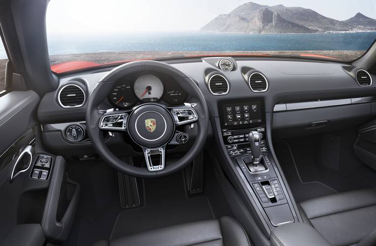 Interno di una Porsche Boxster S 982 718 2016