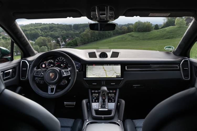 Porsche Cayenne Coupe Turbo 9Y0 2020 wnętrze