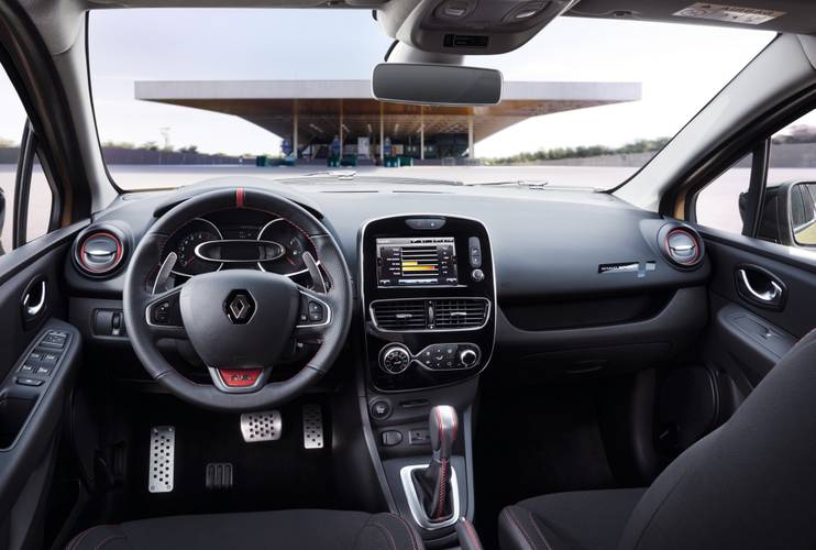 Renault Clio RS Sport BH facelift 2017 interiér