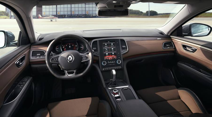 Interno di una Renault Talisman 2015